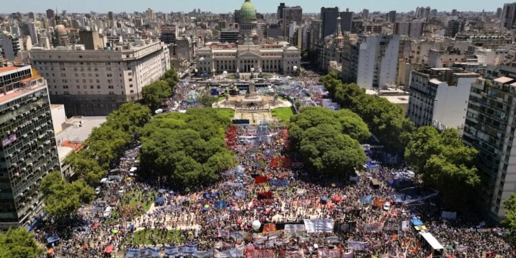 Argentina – Argentine Unions Launch Nationwide Strike Against Milei’s Austerity Measures