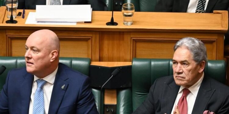 NZ – Peters Rebukes PM Luxon Over Trade Talks, Urges Caution Amid Tariff Tensions