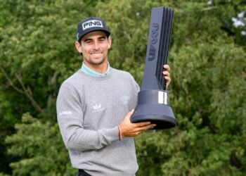 Golf – Joaquin Niemann Claims Fifth LIV Golf Title of the Season with Dominant Win in the UK