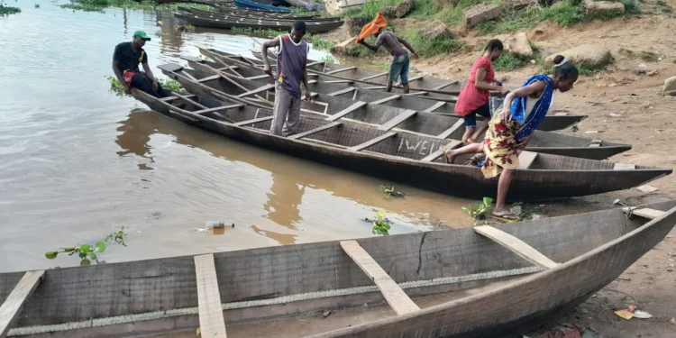 Nigeria – Ferry Tragedy in Nigeria Kills 13 as Bandit Attacks Disrupt Rescue Efforts in Niger State