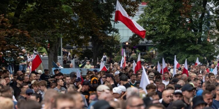Poland – Poland Gripped by Nationwide Anti-Immigration Protests as Far-Right Gains Traction