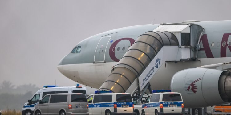 Australia – Australian Women Win Legal Right to Sue Qatar Airways Over Invasive Airport Searches